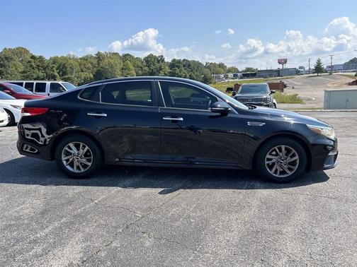 2020 Kia Optima LX