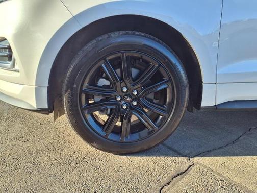 2022 Ford Edge ST-LINE