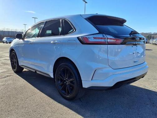 2022 Ford Edge ST-LINE