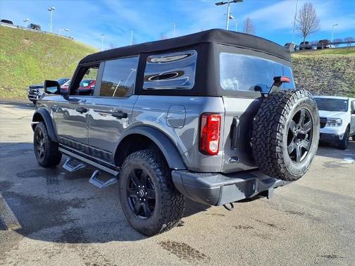 2023 Ford Bronco BLACK DIAMOND