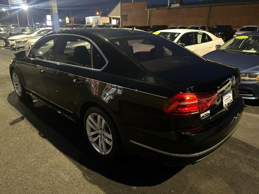 2016 Volkswagen Passat 1.8T S