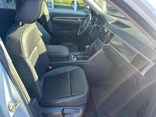 2019 Volkswagen Atlas 3.6L SE w/Technology