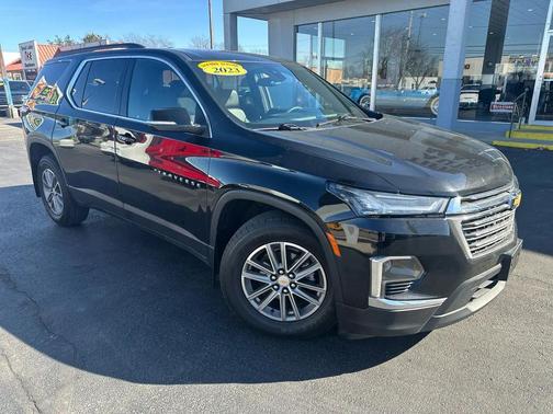 2023 Chevrolet Traverse LT Leather