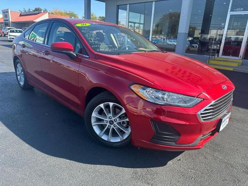 2020 Ford Fusion SE