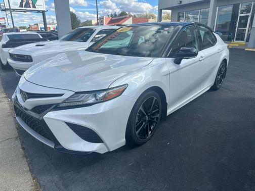 2019 Toyota Camry XSE