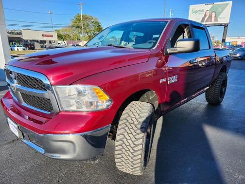 2017 RAM 1500 SLT