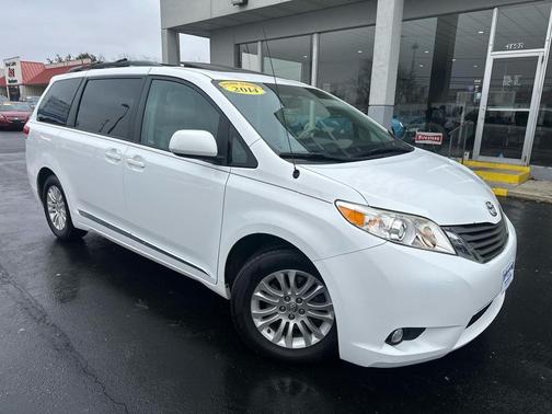 2014 Toyota Sienna XLE
