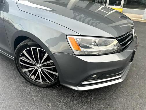2016 Volkswagen Jetta 1.8T Sport