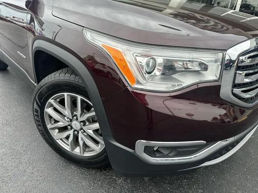 PURPLE 2017 GMC Acadia SLE-2