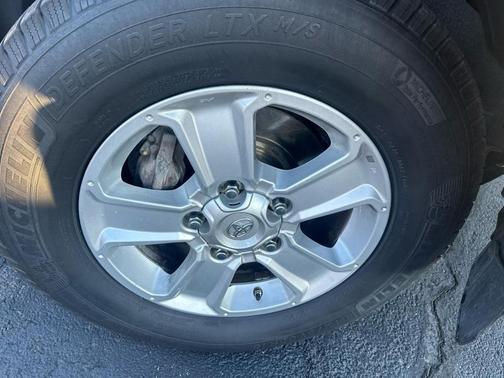 2014 Toyota Tundra SR5