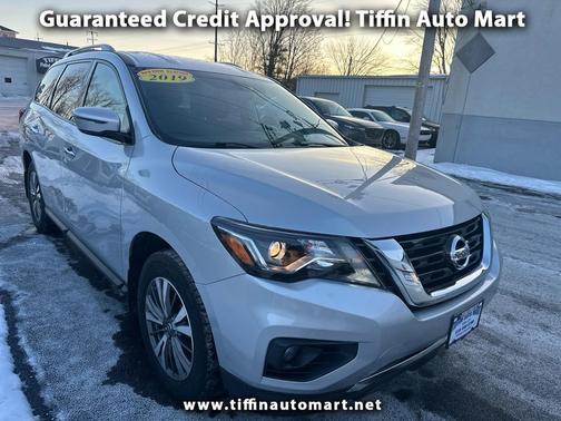 2017 Nissan Pathfinder SV