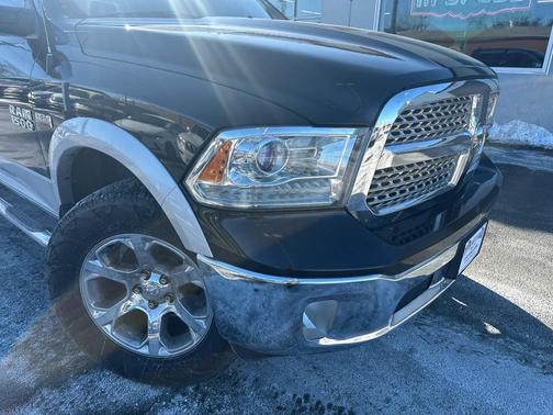 2016 RAM 1500 Laramie
