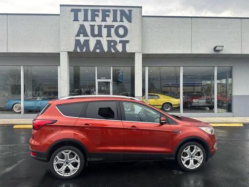ORANGE 2019 Ford Escape Titanium
