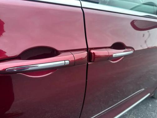 2018 Chrysler Pacifica Touring-L