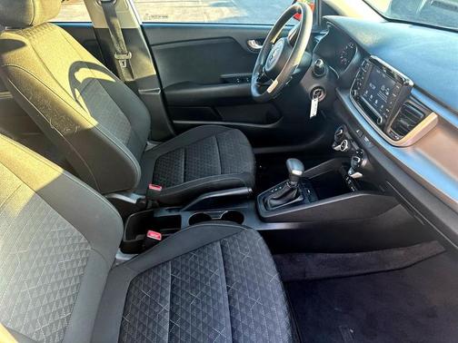 2020 Kia Rio LX IVT