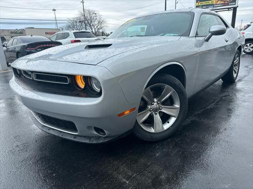 2021 Dodge Challenger SXT