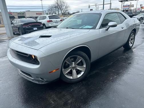 2021 Dodge Challenger SXT