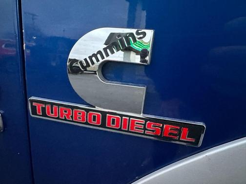 2017 RAM 2500 Laramie 4x4 Crew Cab 8' Box