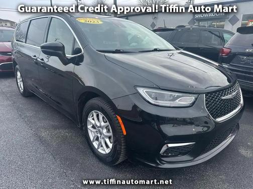 2023 Chrysler Pacifica Touring