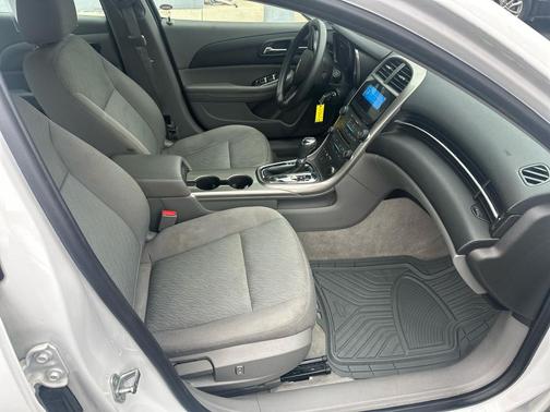 2013 Chevrolet Malibu 1LS