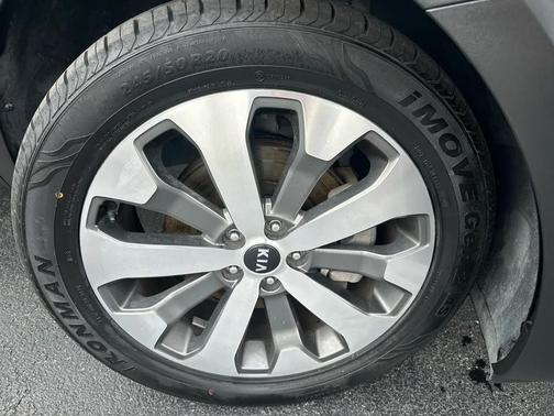 SILVER 2021 Kia Telluride EX AWD 3rd Row Seating