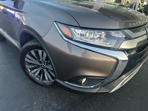 2019 Mitsubishi Outlander SEL
