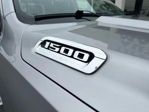 SILVER 2020 RAM 1500 Big Horn/Lone Star