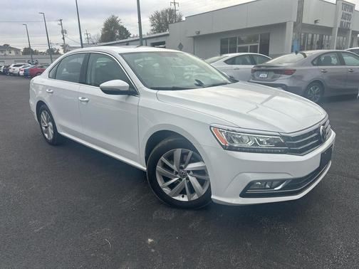 2018 Volkswagen Passat 2.0T SE