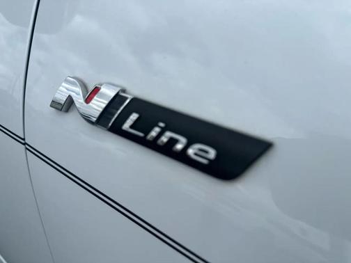 WHITE 2022 Hyundai TUCSON N Line