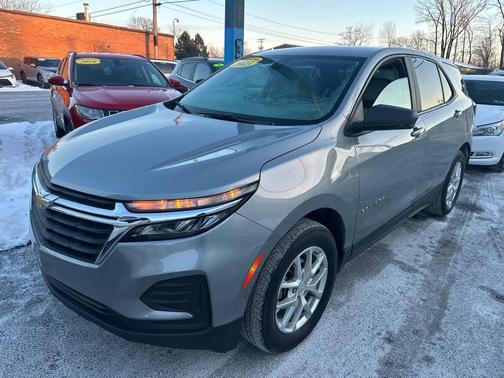 2023 Chevrolet Equinox LS