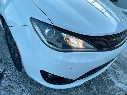 2019 Chrysler Pacifica Touring-L Plus