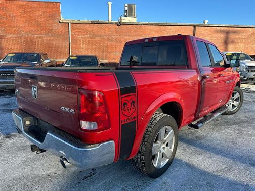 2012 RAM 1500 4WD Quad Cab 4x4  Big Horn