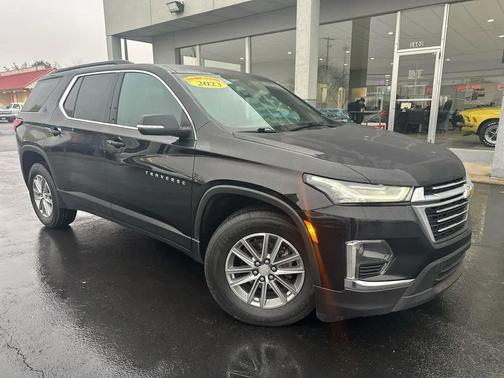 2023 Chevrolet Traverse LT