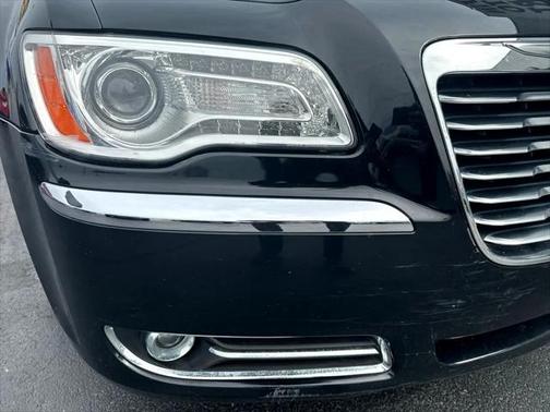 2012 Chrysler 300 Limited