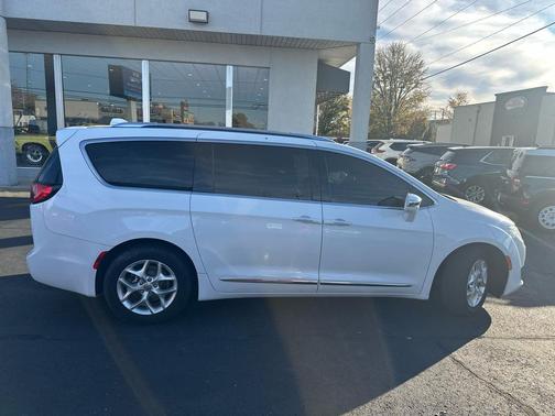 2020 Chrysler Pacifica Limited