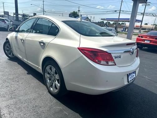 2012 Buick Regal Premium 1