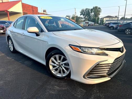 2022 Toyota Camry LE