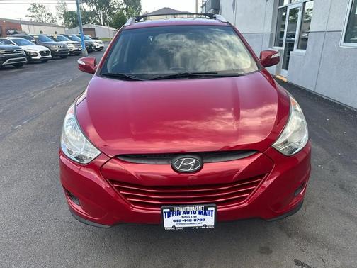 RED 2012 Hyundai TUCSON GLS