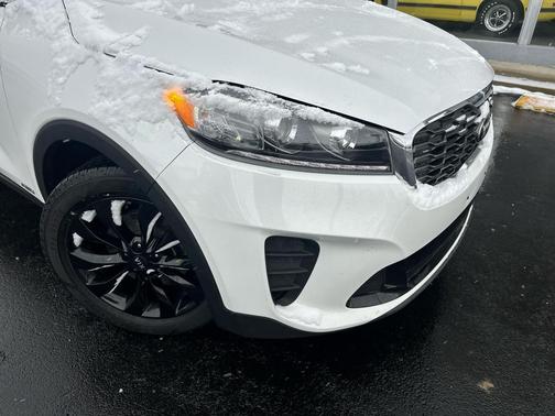 2020 Kia Sorento S