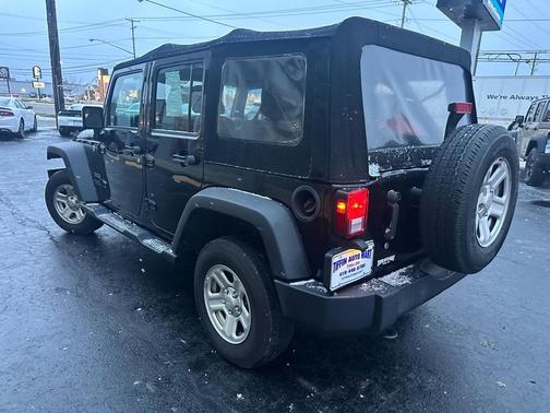 2017 Jeep Wrangler Unlimited Sport