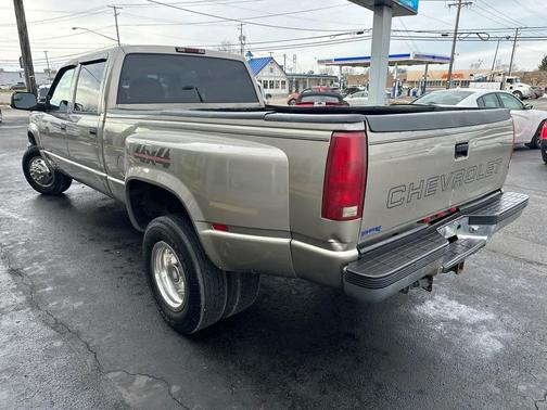 2000 Chevrolet 3500 DIESEL! 4dr Dual Rear Wheels 4WD
