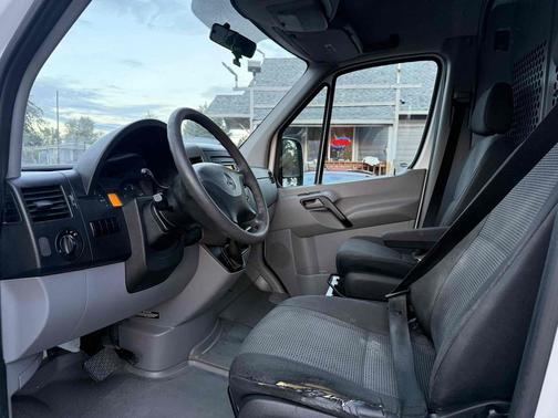 2012 Mercedes-Benz Sprinter 2500