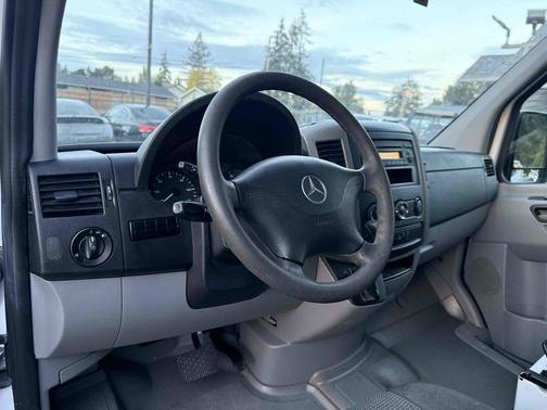 2012 Mercedes-Benz Sprinter 2500
