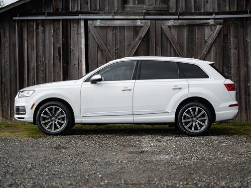 Carrara White 2018 Audi Q7 3.0T Premium