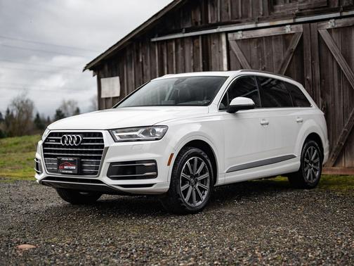 Carrara White 2018 Audi Q7 3.0T Premium