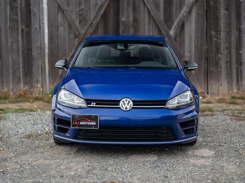 2016 Volkswagen Golf R 4-Door
