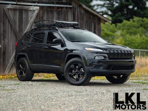 2016 Jeep Cherokee Sport