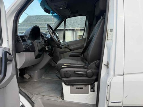 2011 Mercedes-Benz Sprinter 2500