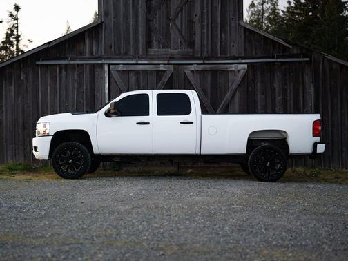 Summit White 2012 Chevrolet Silverado 2500 LT