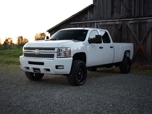 Summit White 2012 Chevrolet Silverado 2500 LT